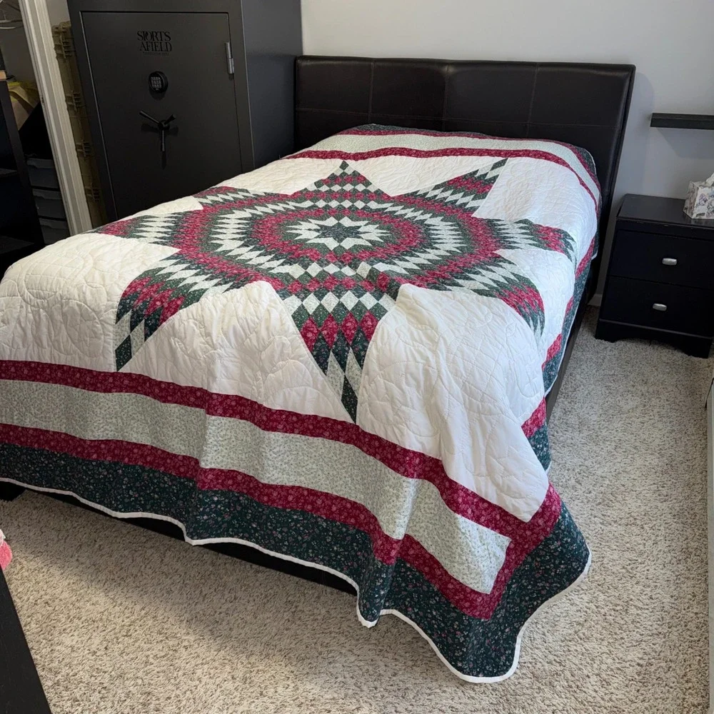 Handmade Lone Star Quilt Full Queen Burgundy Green Floral Patchwork Excellent‎